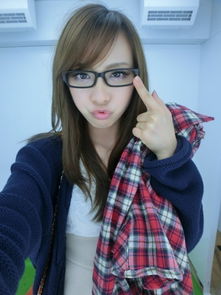 虎牙五大美女直播抬脚是哪五个女主播有谁能告诉我