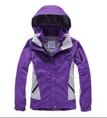 有哪些平 价的冲锋衣推荐？