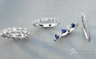 请教专家，我是在BLUENILE上看的这颗钻，不知道会