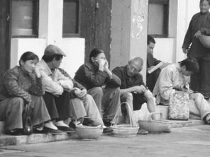 怎么才能当群众演员