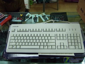 请问一下机械键盘的松鼠与cherry的青轴有什么区别？