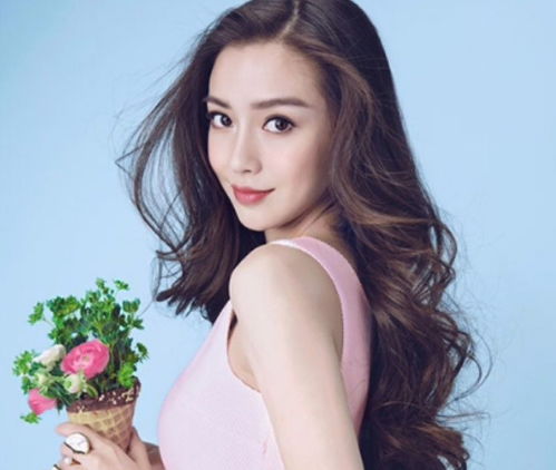 Angelababy的周岁和虚岁分别是多少？