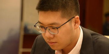 爱情公寓第一部18集里，胡一菲出场时的歌叫什么名