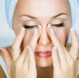 手电筒照鼻腔正常图片