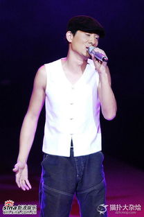 请问有谁知道申彤集团董事长马申科学历背景和过往