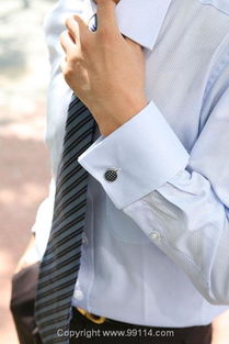 什么样的衬衫才能配上袖扣？