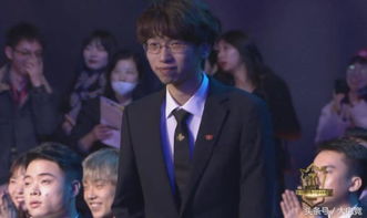 为什么英雄联盟we战队的957被称为腿哥