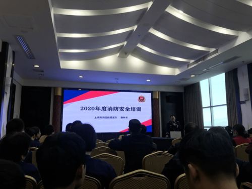 请问谁知道现在最好的情感培训行业是什么？泡妞达