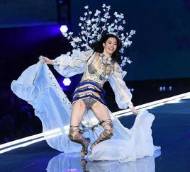 奚梦瑶摔倒的原因？