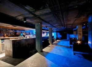 死亡体验馆的成本结构