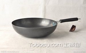 炒菜锅用什么材质的好？