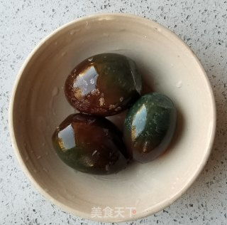 松花蛋的做法凉拌