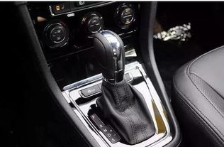 手自一体车怎么开手动