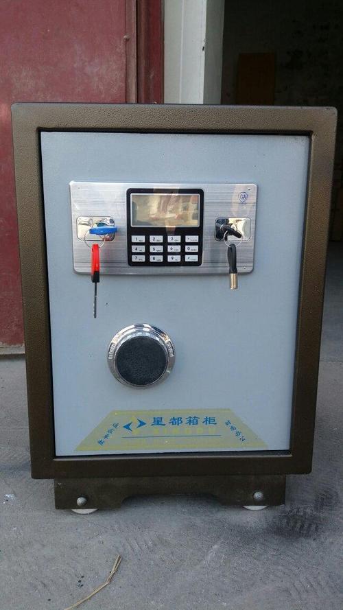 保险柜怎么开锁？