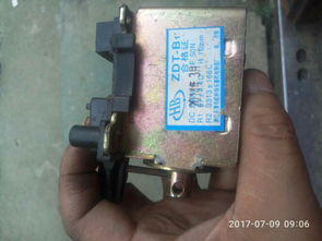 全自动洗衣机进水电磁阀的拆卸方法