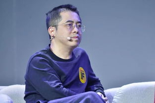 小米创始人不是雷军吗?怎么变成黎万强了啊