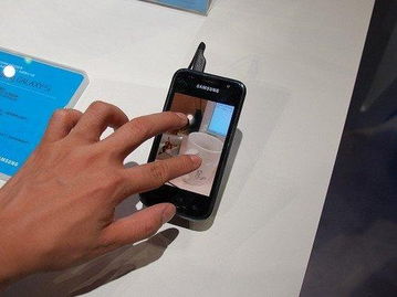 如何使用手机上的google？