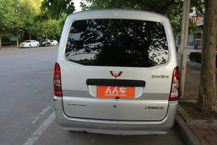 容光焕发的意思