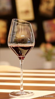 小酒杯一般多少两