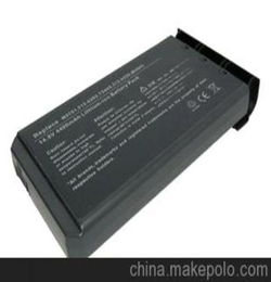 请问DELL笔记本电脑的电池在什么地方？