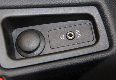 音响aux接口怎么用 有哪些注意事项