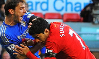 被苏亚雷斯咬过的人,苏亚雷斯咬人俄罗斯