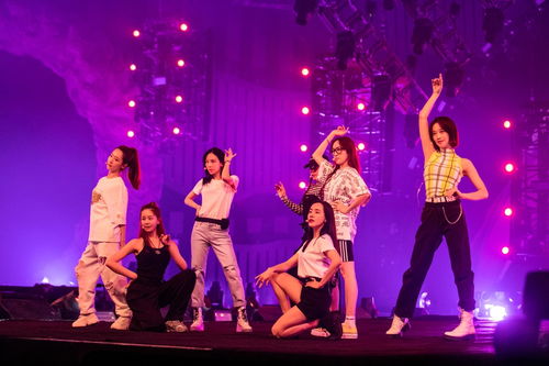 《青春芒果夜》：应该给满分！朱正廷回应掉麦，他