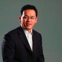 本是著名主持人，后突然从观众视野消失，后来他去