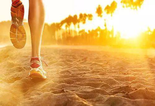 冠冕堂皇的意思