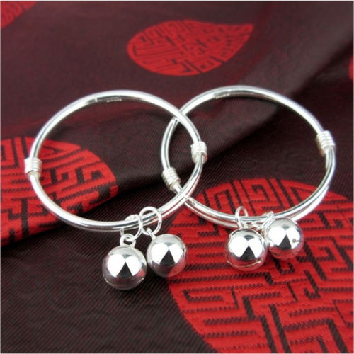 银脚镯价格是多少？保养方法及品牌推荐