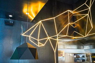 如何才能成为像李子柒这样月入千万的网红？