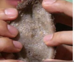 海参内脏里一条一条的能吃吗