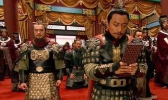 少不读水浒老不读三国的意思