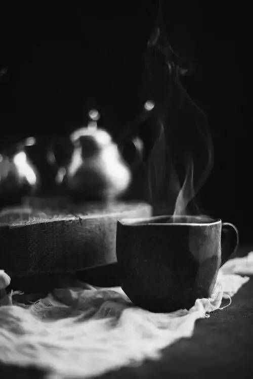 内疚的意思,深感内疚的意思