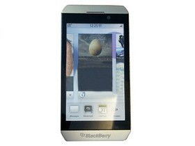 htc灵感xe和黑莓9900……8900还有黑莓surfboard那个