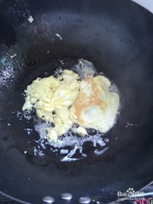 怎样炒苦瓜不苦又好吃,凉拌黄瓜怎么做好吃?