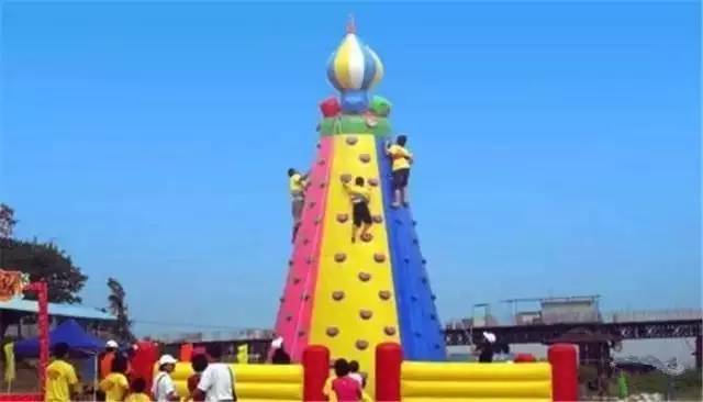 西双版纳充气攀岩