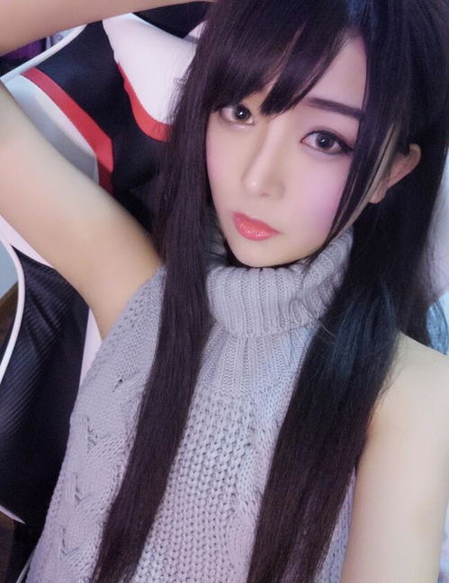 提问，这两个人是谁，有没有微博