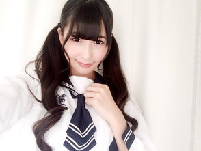 洲崎绫的人物概况