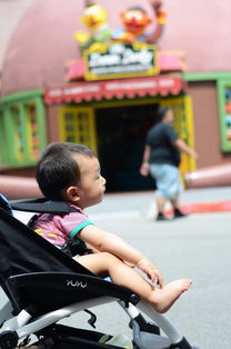 求慢摇歌曲名！歌词：我是摇摆哥