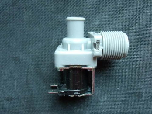 洗衣机进水电磁阀怎么下下来