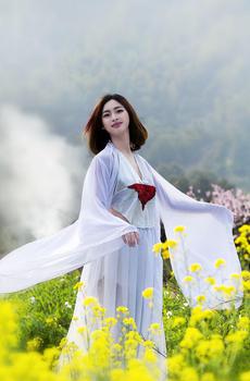 清新脱俗什么意思