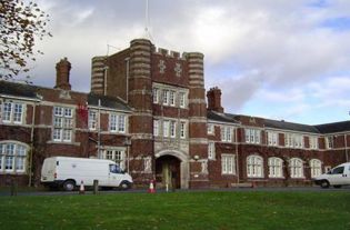 英国普利茅斯大学排名怎样？在英国排名里好吗？