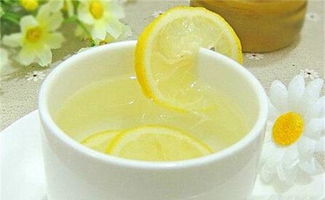 柠檬蜂蜜水的功效减肥什么时候喝好，柠檬蜂蜜水的功效减肥瘦身
