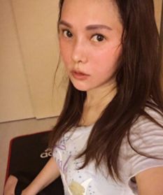 伊能静在微博晒出了自己精心装修新家的照片，网友