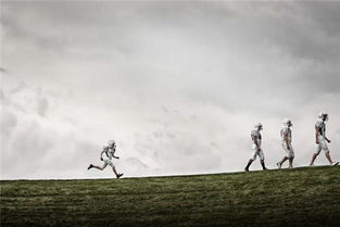 梦见被别人追赶拼命向前跑