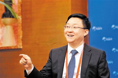 刘庆峰的人物简介