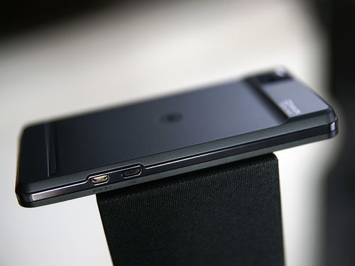 MOTO XT883和MOTO刀锋XT928哪个好