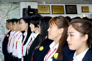 苏轼《江城子·老夫聊发少年狂》的全文解释是什么?