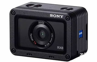 索尼运动相机X3000可以通过几种进行操控？
